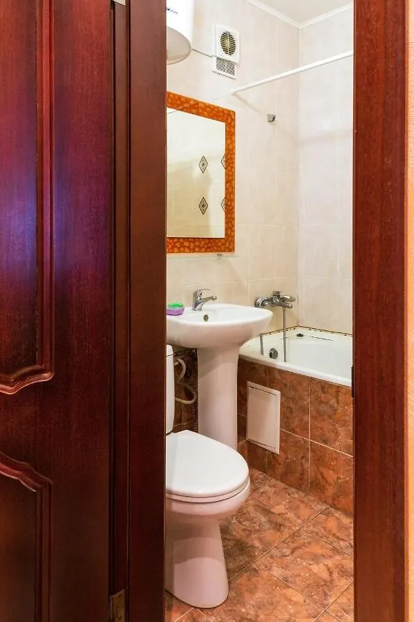 Apartment Triokhsviatytelskaya Street 3 Kiev