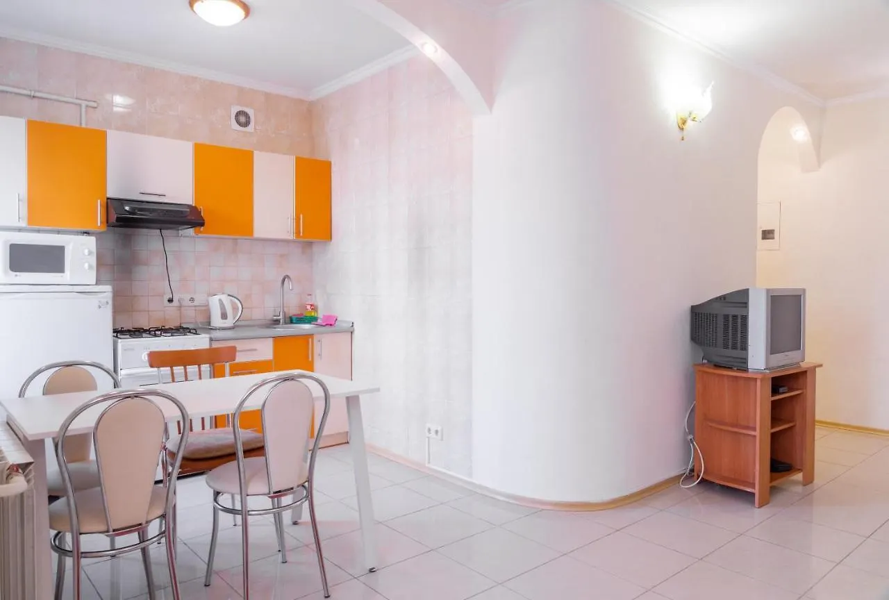Apartment Triokhsviatytelskaya Street 3 Kiev 0*,