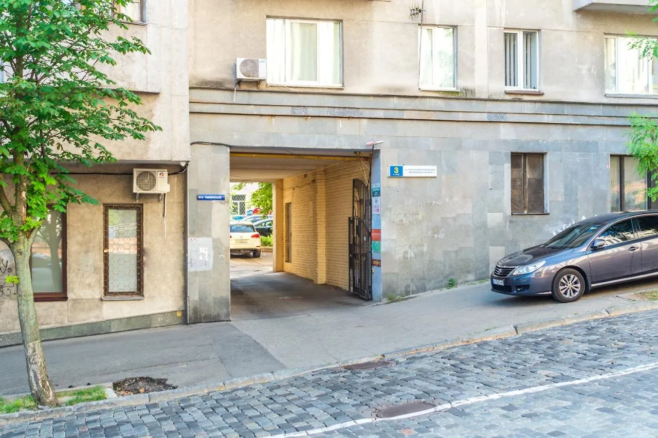 Apartment Triokhsviatytelskaya Street 3 Kiev