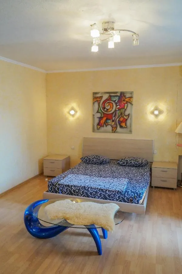 Apartment Triokhsviatytelskaya Street 3 Kiev