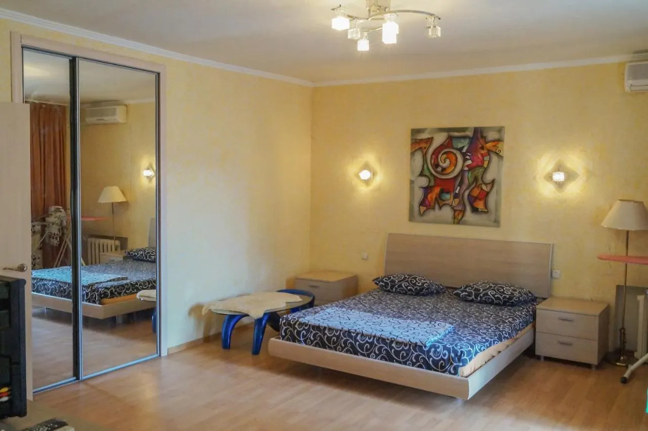 Apartment Triokhsviatytelskaya Street 3 Kiev