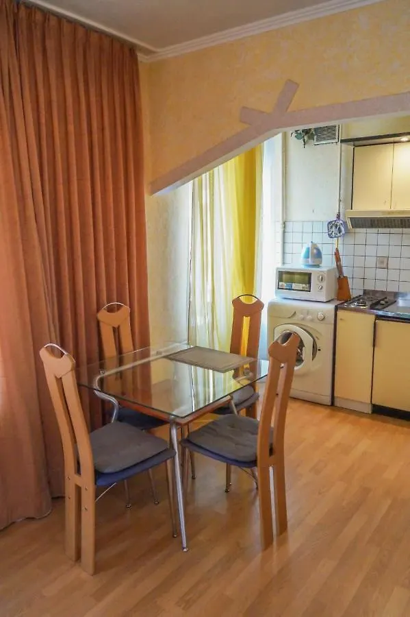 Apartment Triokhsviatytelskaya Street 3 Kiev