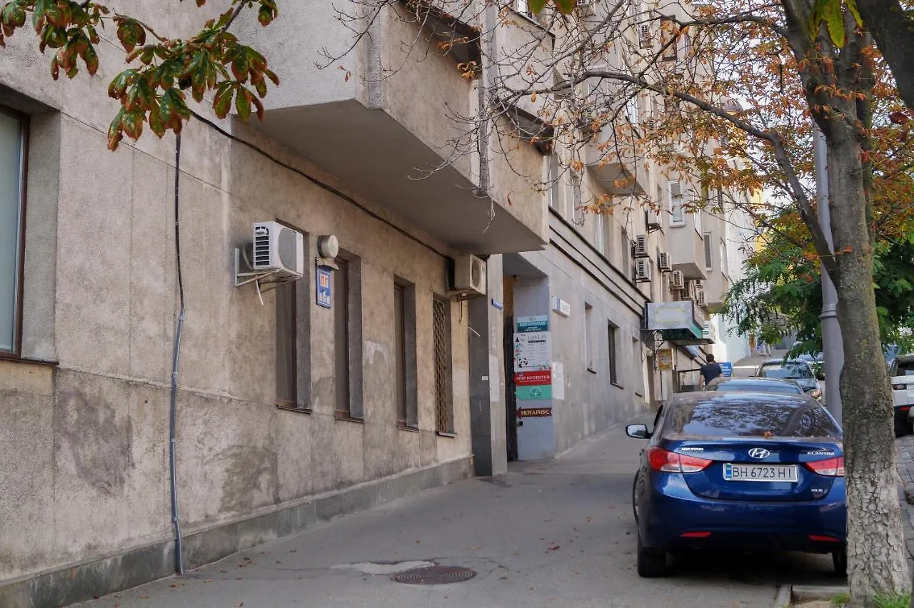 Apartment Triokhsviatytelskaya Street 3 Kiev