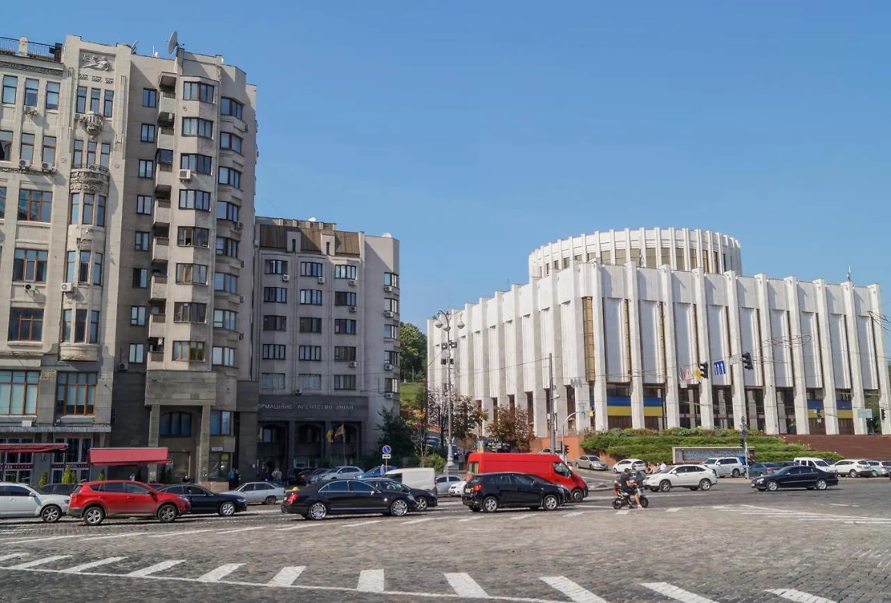 Apartment Triokhsviatytelskaya Street 3 Kiev 0*,