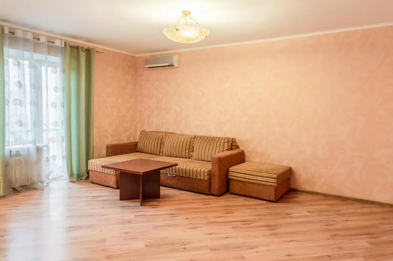 Apartment Triokhsviatytelskaya Street 3 Kiev